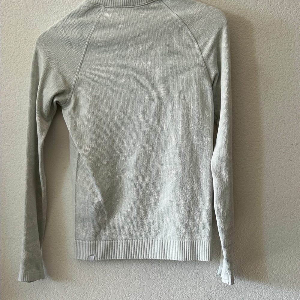 lululemon athletica textured Crew neck top - Picture 3 of 5